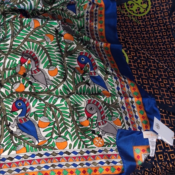 Tory Burch scarf - Picture 2 of 8